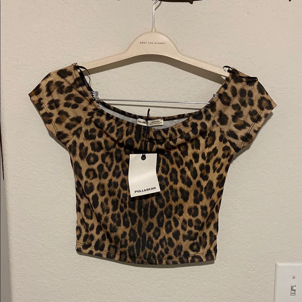 Pull&Bear Leopard Print Crop Top – NWT